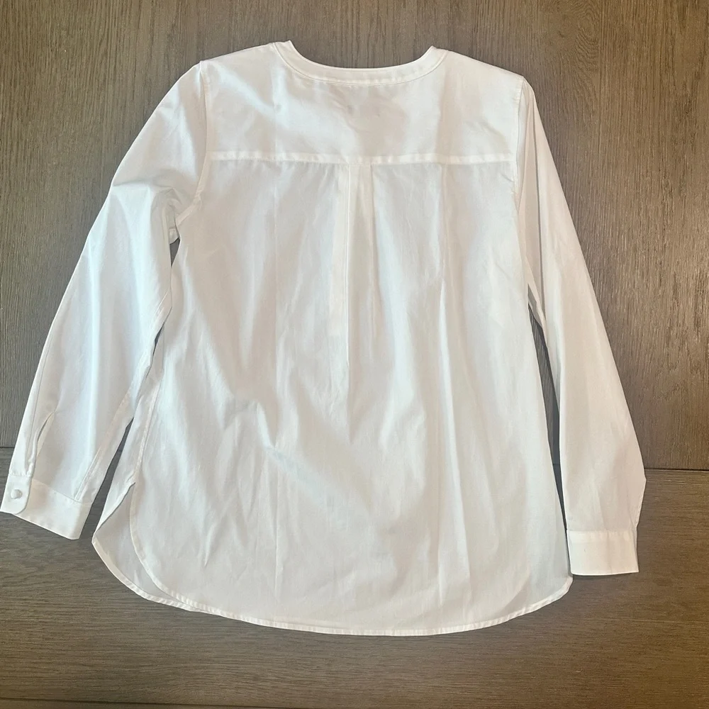 Talbots White Tunic Top Blouse Long Sleeve Jeweled Buttons Size Medium - Picture 8 of 10